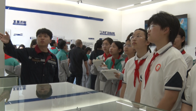 红领巾进企业 研学看支点   广水少先队员别样过“六一”
