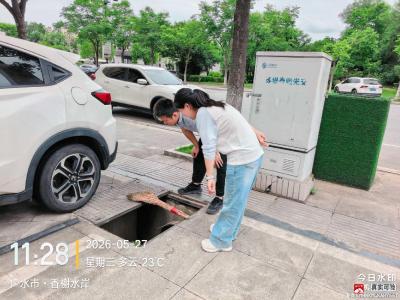 九龙河社区：暴雨致井盖缺失存隐患  社区火速联动抢修保平安