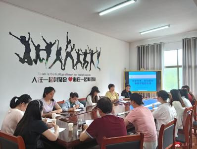 透明食堂零距离  安心膳食伴成长——十里中心幼儿园举行食堂开放日活动