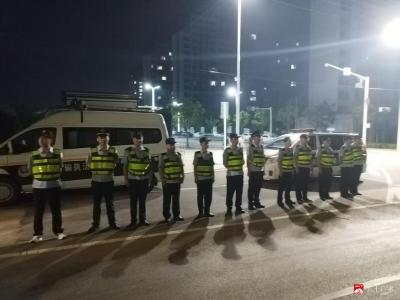 市交通综合执法大队开展夜间道路巡查 为高考保驾护航