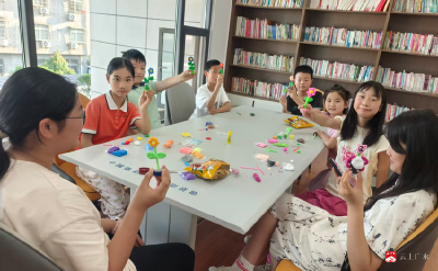 黑虎冲社区：情暖“六一”爱伴成长