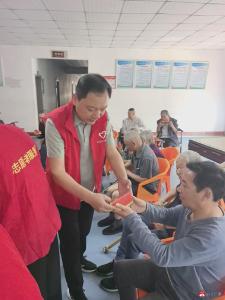 李店镇：粽叶飘香迎端午 温情陪伴暖夕阳