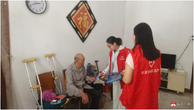北正街社区开展反诈入户宣传行动