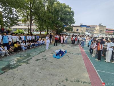 珍爱生命防溺水 应急救护进校园——关庙镇开展防溺水安全宣讲活动