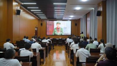 随县召开“八一”建军节座谈会