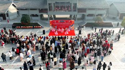 随县举办“国风雅韵颂华夏 巾帼筑梦谱华章”国风趣味运动会 