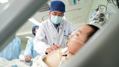 全球最轻最小“人工心”在中国武汉植入