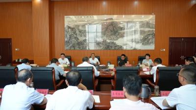 县委统一战线工作领导小组2025年第一次全体会议召开  
