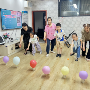 文家湾社区开展“银铃童趣、乒然心动”暑期趣味运动会