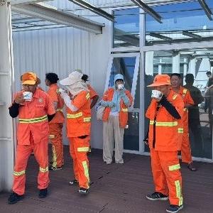 烈日织彩虹 工会驿站送清凉