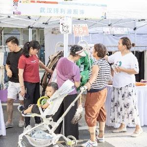 1折购大牌！东西湖这里服装市集火了