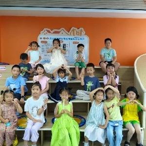 长墩堤社区开展儿童公益口才活动