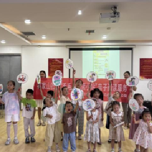 吴家山街祁家山社区举办公益亲子阅读活动