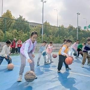 径河街赛洛城社区：公益课程织密邻里温情 志愿服务共筑成长共同体