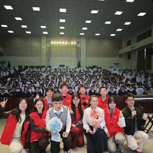 这场“学雷锋”音乐团课，演绎出了“青春模样”