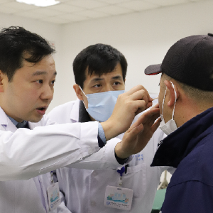 志愿服务进企业 共筑健康美好生活