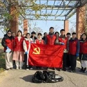 党建引领护湖行，杜公湖畔焕新颜