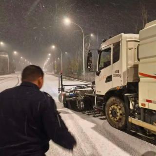 昨夜，东西湖发生了什么？