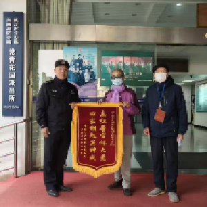 网谷善治 志愿同行⑳｜一把钥匙照亮回家路：东西湖区“蓝马甲”公益行动找回走失老人79人次