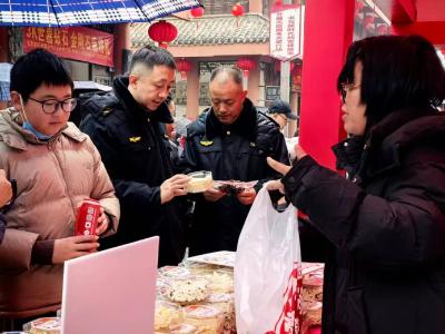 “现场快检+实验室检测”，东西湖市场监管全程护航“舌尖上的年味”