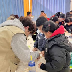 吴家山街道：怡景社区“小小桥梁工程师”点亮青少年科学梦