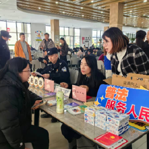 法润网谷惠企行 | 普法护航劳动者权益 ——东西湖区立矽产业园劳动用工普法活动顺利开展