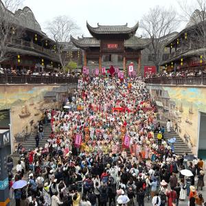 武汉园博园第七届汉口里花朝节启幕