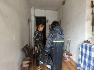 径河街道民田社区：暴雨突至 温情守护筑安全防线