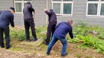 径河街综合执法中心：从“马路办公”到“家门口” 径河街“执法+服务”走进五环社区