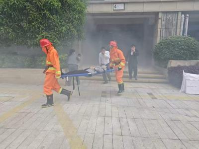 径河街石家坡社区开展消防应急演练