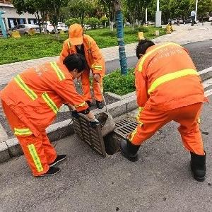 暴雨将至，东西湖城管提前布防全力备战