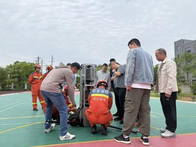 径河街道：以练备战 筑牢防线——径河街开展防汛抢险救援专项训练