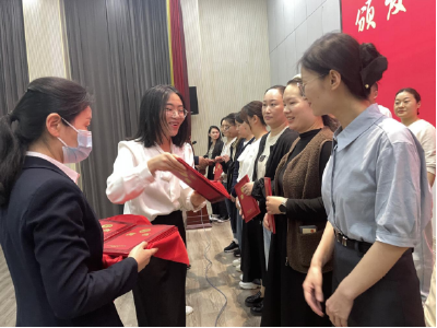 东西湖区启动健康副校长制度 2.0 版， 21名“第二健康副校长”上岗护航青少年健康