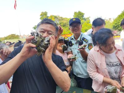 城管进社区 ：常青花园“城管蓝”“粽”情守护端午佳节