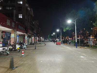 径河街十字路社区：灯亮心暖 地平心安——“微改造”点亮居民幸福生活