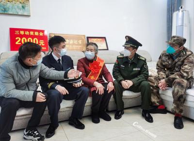  光荣！蔡甸好男儿荣立三等功 军地联合送喜报