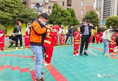 蔡甸：消防演练进校园 安全伴我“童”行