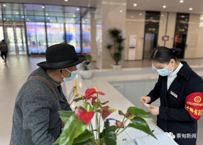 “知音故里”志愿红 ，“学习雷锋”见行动