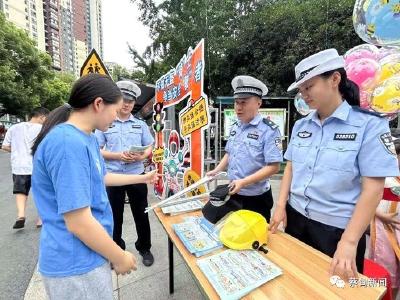 蔡甸：全社会齐动员 让文明出行蔚然成风