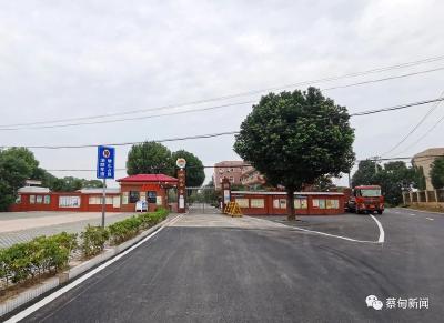 蔡甸张湾：“一线协商”护校出行 “求学路”全面提档升级