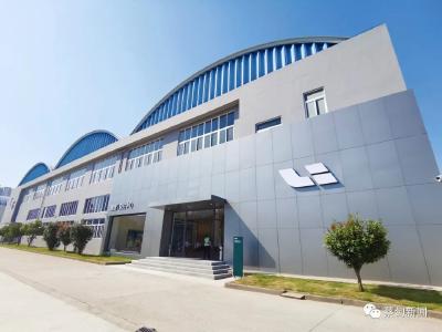 “甸”定未来丨全流程提车！中法城这一新能源车交付中心消费新场景