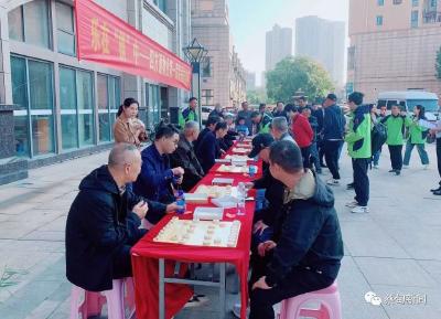 指尖博弈 蔡甸居民乐享“棋”趣生活