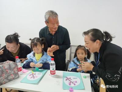 蔡甸：童心敬老 爱在重阳