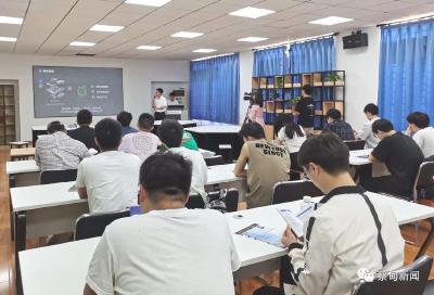高校毕业生与企业精准“牵手” 蔡甸区专场招聘走进大学校园