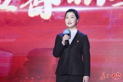 王蕾：“四心四同”缔造温馨和美的国际化大家庭