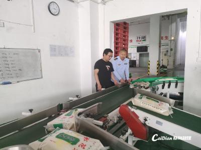 蔡甸区深入排查粮食加工品生产企业安全风险隐患