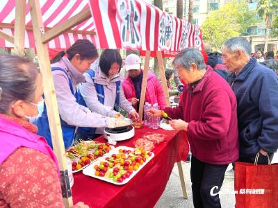 中法城恒大社区：便民“集市”点亮居民微幸福