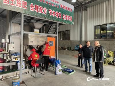 “蔡甸模式” 保农资供应，助力春耕生产