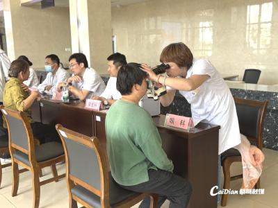 健康送到“家门口” 义诊服务零距离