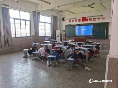蔡甸区民兵应急演练 织密防灾减灾安全网